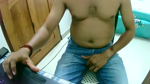 Snapshot of ingloriousuncut chatting on January 30, 10:19 am Inglorious Hairy Uncut online show from January 30, 10:19 am