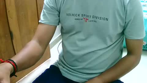 Snapshot of ingloriousuncut chatting on February 4, 10:32 am Inglorious Hairy Uncut online show from February 4, 10:32 am