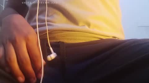 Snapshot of ingloriousuncut chatting on February 12, 5:52 pm Inglorious Hairy Uncut online show from February 12, 5:52 pm