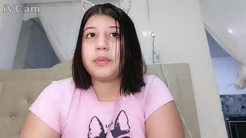 Snapshot of inid_sinclair chatting on November 20, 9:03 pm inid_sinclair online show from November 20, 9:03 pm