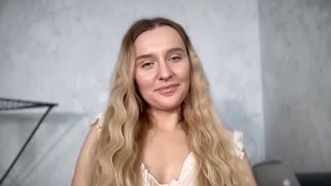 iniva05 online show from March 11, 7:58 am