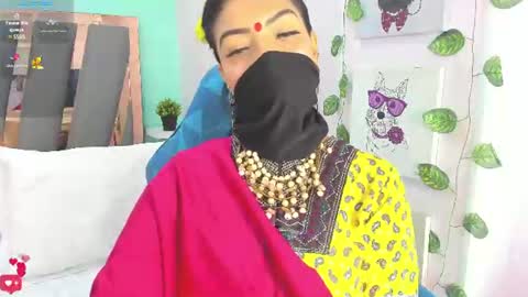 Snapshot of iniya_parul chatting on June 11, 2:04 pm Iniya online show from June 11, 2:04 pm