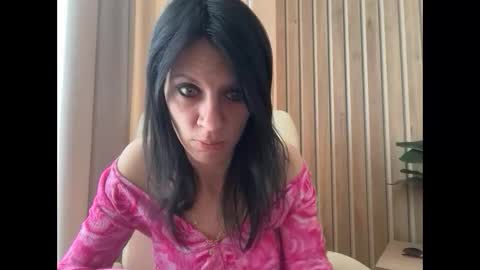 Snapshot of injaathome chatting on May 12, 5:59 am InjaAtHome online show from May 12, 5:59 am