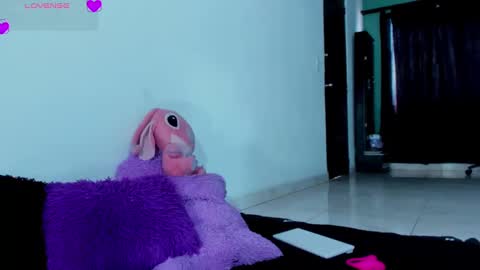 Snapshot of ink_demon chatting on January 18, 3:59 pm demon online show from January 18, 3:59 pm