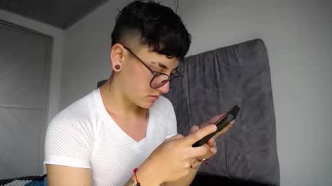 lyan onlyfans n linda online show from April 21, 6:55 pm