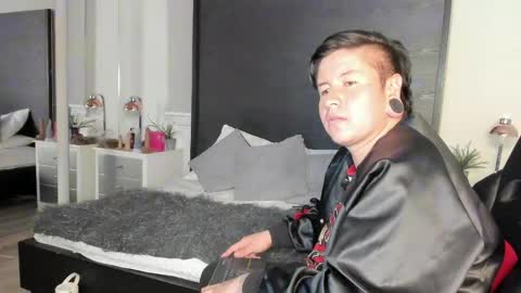 Snapshot of inkedsinners_ chatting on May 17, 11:23 pm inkedsinners_ online show from May 17, 11:23 pm
