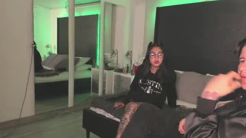 Snapshot of inkedsinners_ chatting on May 18, 10:43 am inkedsinners_ online show from May 18, 10:43 am