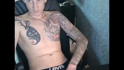 Snapshot of inkedsweed69 chatting on May 28, 9:06 am inkedsweed69 online show from May 28, 9:06 am