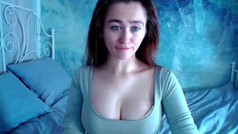 Lina online show from January 19, 1:31 am