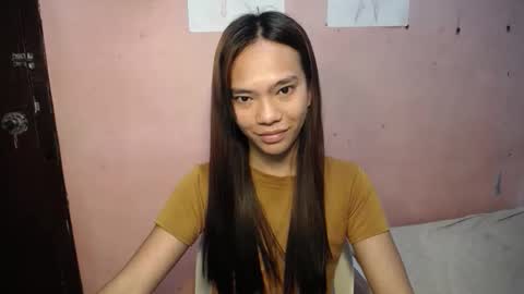 Snapshot of innocent_lover_ziaxx chatting on April 7, 12:55 am your zia online show from April 7, 12:55 am