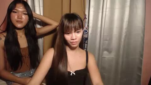 Snapshot of innocent_lover_ziaxx chatting on May 3, 3:40 pm your zia online show from May 3, 3:40 pm