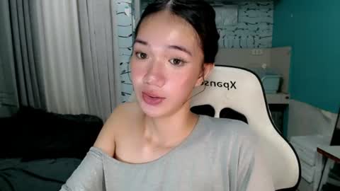 Snapshot of innocent_reign69 chatting on July 9, 6:39 am Reign online show from July 9, 6:39 am