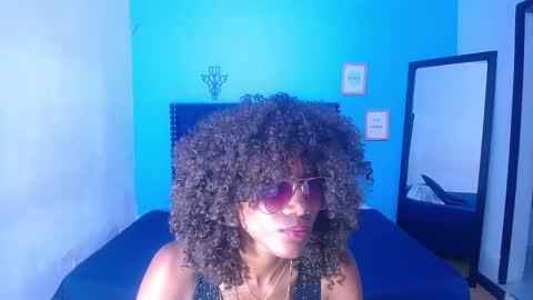 Snapshot of innocent_sexybaby chatting on October 24, 9:22 pm innocent_sexybaby online show from October 24, 9:22 pm