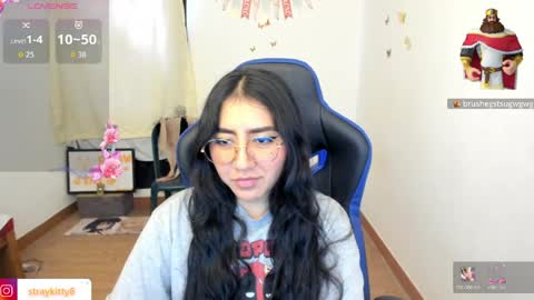 Snapshot of innocentchurchgirlll chatting on April 16, 9:15 pm Luna online show from April 16, 9:15 pm