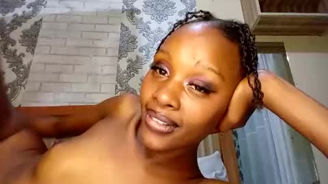 Amber online show from October 12, 6:40 pm