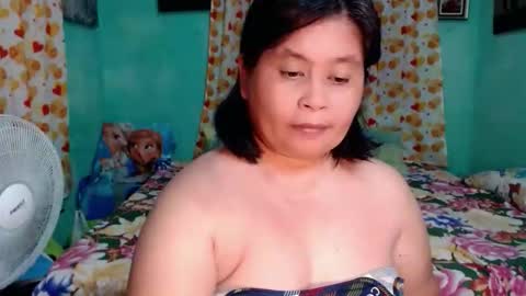 Snapshot of inocent_joy chatting on May 5, 5:43 pm inocent_joy online show from May 5, 5:43 pm