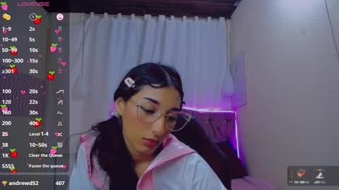 Snapshot of inocent_luna chatting on December 11, 6:09 pm Luna moon online show from December 11, 6:09 pm