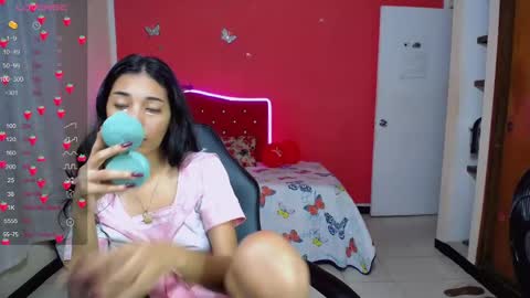 Snapshot of inocent_luna chatting on February 27, 10:42 pm Luna moon online show from February 27, 10:42 pm