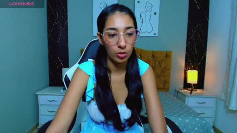 Snapshot of inocent_luna chatting on June 6, 4:50 am Luna moon online show from June 6, 4:50 am