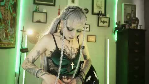   SANIA  online show from February 13, 4:14 pm