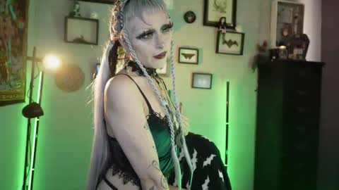 Snapshot of insania_999 chatting on February 20, 4:18 pm SANIA online show from February 20, 4:18 pm