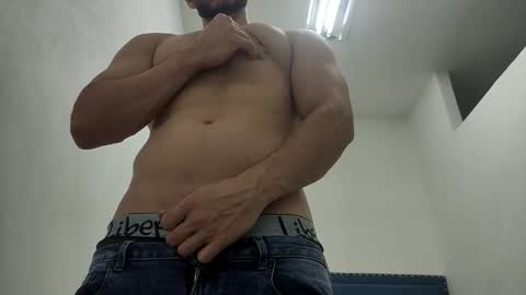 INSTAGRAM  camilodlx online show from December 14, 4:45 pm