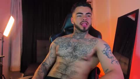 Brayan Chavez online show from November 29, 1:30 am