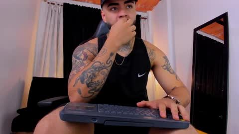 Brayan Chavez online show from April 2, 2:09 am