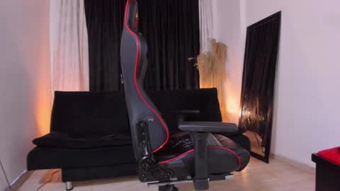 Brayan Chavez online show from April 11, 7:45 am