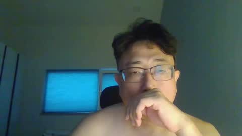 Snapshot of insuclee197641 chatting on October 6, 7:39 am insuclee197641 online show from October 6, 7:39 am