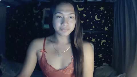 Snapshot of insulting_whoreifica chatting on January 15, 5:08 am MAXINE online show from January 15, 5:08 am