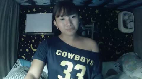 Snapshot of insulting_whoreifica chatting on February 22, 4:27 pm MAXINE online show from February 22, 4:27 pm