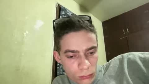 Snapshot of intelligentmanxoxwise696323890 chatting on March 2, 7:15 am intelligentmanxoxwise696323890 online show from March 2, 7:15 am