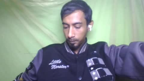 Snapshot of interne8famous chatting on January 8, 12:40 pm interne8famous online show from January 8, 12:40 pm