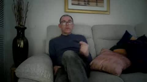 Snapshot of inthemood63 chatting on March 15, 5:52 pm inthemood63 online show from March 15, 5:52 pm