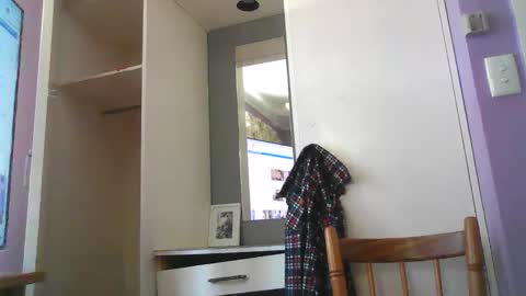 Snapshot of inxs2much chatting on October 9, 3:48 am inxs2much online show from October 9, 3:48 am