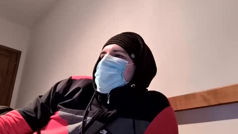 Snapshot of iplaywithu221 chatting on February 9, 4:07 pm iplaywithu221 online show from February 9, 4:07 pm