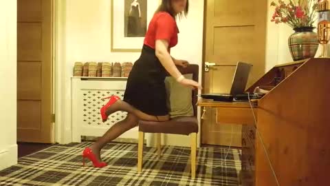 Snapshot of ireneadlerxd chatting on April 21, 10:45 pm Irena Adler online show from April 21, 10:45 pm