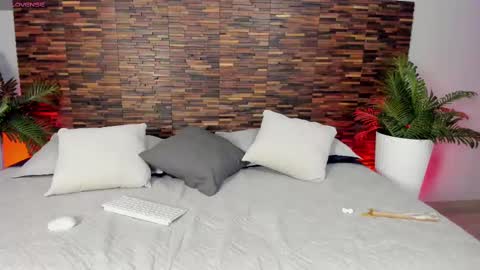 Snapshot of iriis_rosse chatting on September 8, 9:36 pm Iris Rosse online show from September 8, 9:36 pm