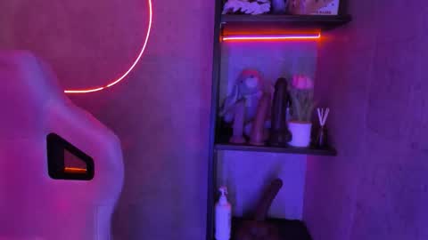 iriisfeitan online show from March 20, 10:09 am