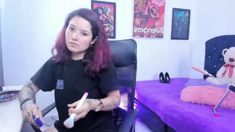Snapshot of irina_blake chatting on June 1, 3:47 pm Irina Blake online show from June 1, 3:47 pm