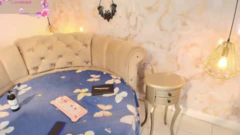 Snapshot of irinacollyn chatting on October 22, 5:34 pm Iri online show from October 22, 5:34 pm