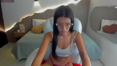 iris8_ online show from April 8, 7:14 pm