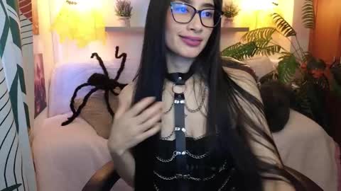 iris  online show from October 21, 1:56 pm