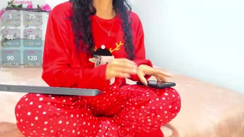 Snapshot of iris_evans__ chatting on October 3, 7:33 pm iris online show from October 3, 7:33 pm