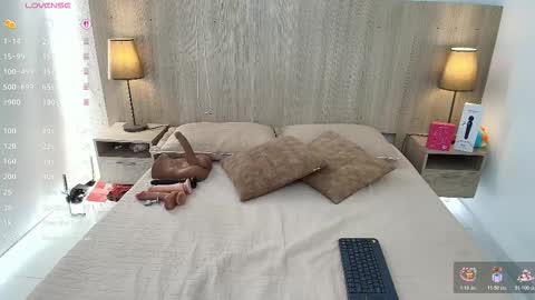 Iris online show from February 14, 7:43 pm