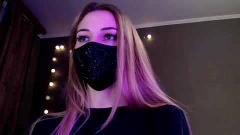 Lily online show from January 9, 3:48 pm