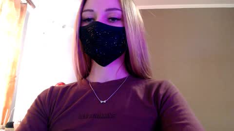 Lily online show from February 21, 11:55 am