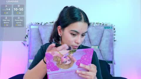 Iris online show from April 3, 4:49 pm