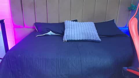 Snapshot of iris_roses chatting on June 19, 8:34 pm iris_roses online show from June 19, 8:34 pm